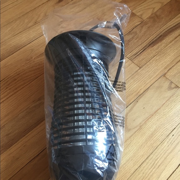 NEW Outdoor Insect Zapper - Picture 2 of 3